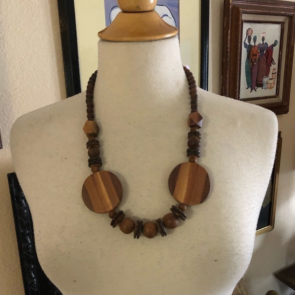 1970s Wooden Necklace